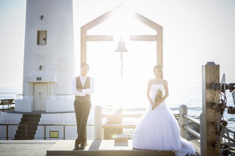 程よい距離間のウェディングフォト