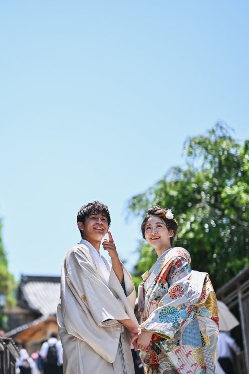 青空をバックで和装前撮り