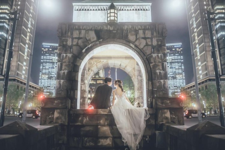 行列のできるイルミネーションフォトスポット和田倉門