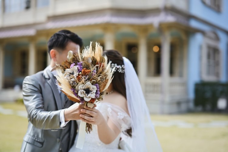 人気のドライフラワーブーケを使った撮影