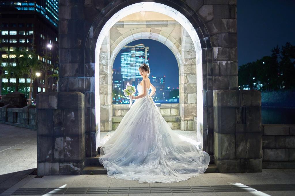 人気の和田倉門で撮ったウェディング写真