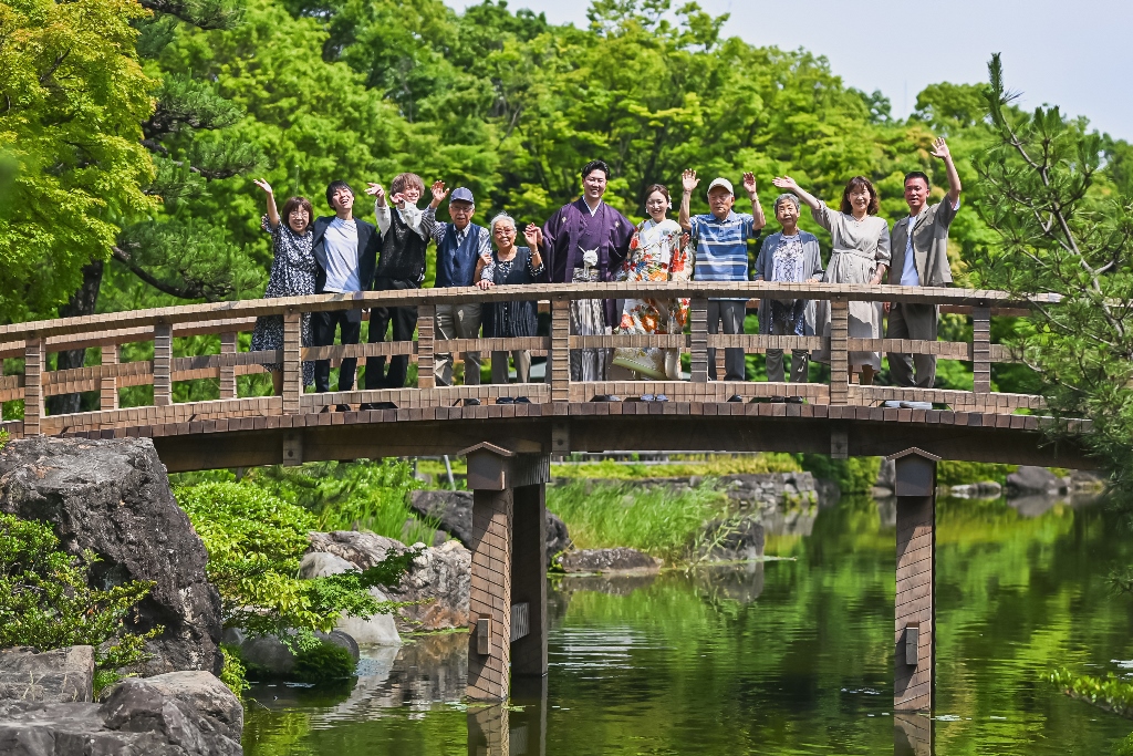 家族みーんなで笑顔のウェディングフォト♡