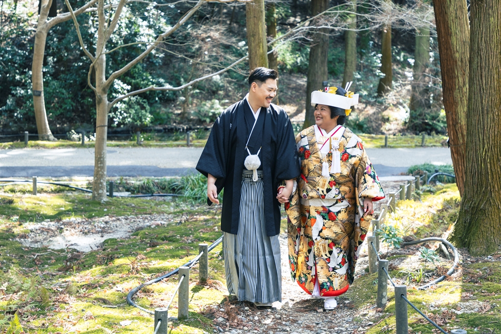 古来から伝わる伝統のかつら角隠しでの撮影♡名古屋のランドマークにこんなスポットあるんです！