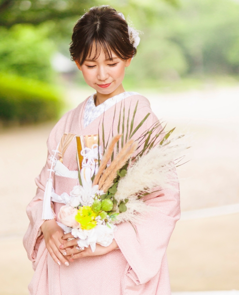 ブラックのカラードレス