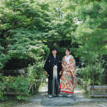 白鳥庭園で叶える和装前撮り♡色鮮やかな色打掛と自然に囲まれた特別な一日