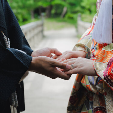 白鳥庭園で叶える和装前撮り♡色鮮やかな色打掛と自然に囲まれた特別な一日